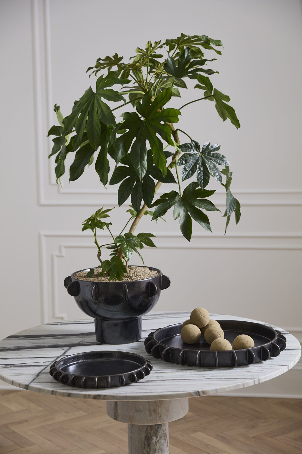 MODERN ORGANIC FOOTED BOWL
