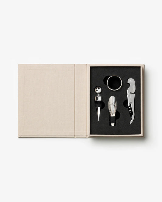 THE ESSENTIAL WINE TOOL KIT